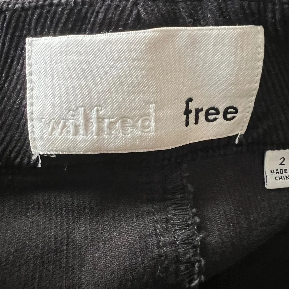 Aritzia Wilfred Free Karmen Corduroy Buttonup Mini Skirt Sie 2
